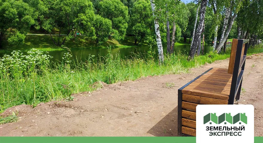 Установка лавочек в поселке «Фаворит»