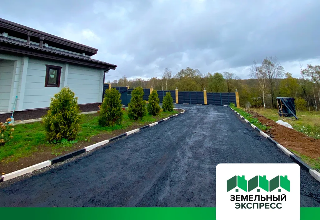 Произвели проливку битумом на подъездной дороге к КП  "Рублево"