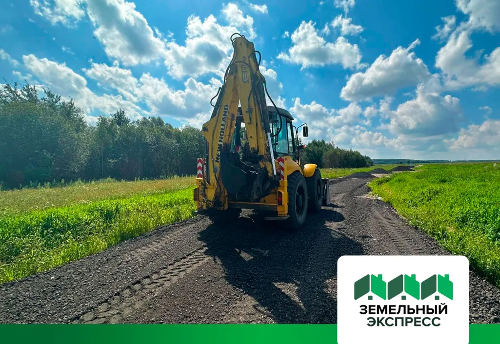 Производится укладка асфальтной крошки в поселке «Есенино»